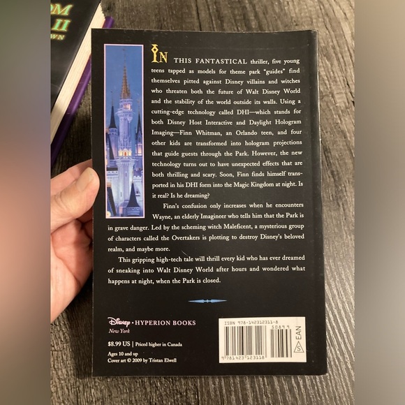 Kingdom Keepers Disney After Dark Paperback Book - Picture 2 of 3